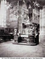 05. V roce 1875 odstraněná přemalba západní stěny kaple sv. Jana Nepomuckého.jpg